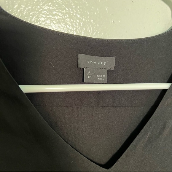 Theory Silk Blouse Black 3/4 Sleeve V-Neck - Picture 10 of 10